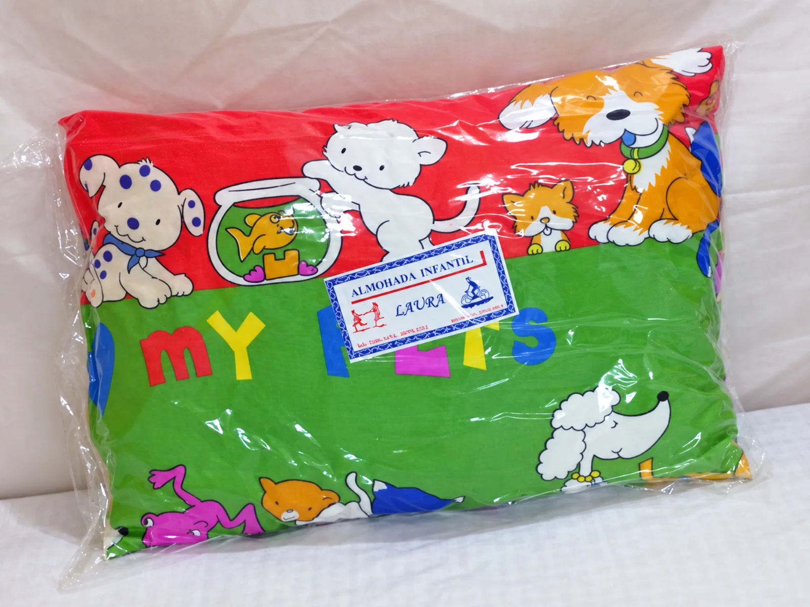 Almohada infantil de mayor tamaño, del archivo histórico.